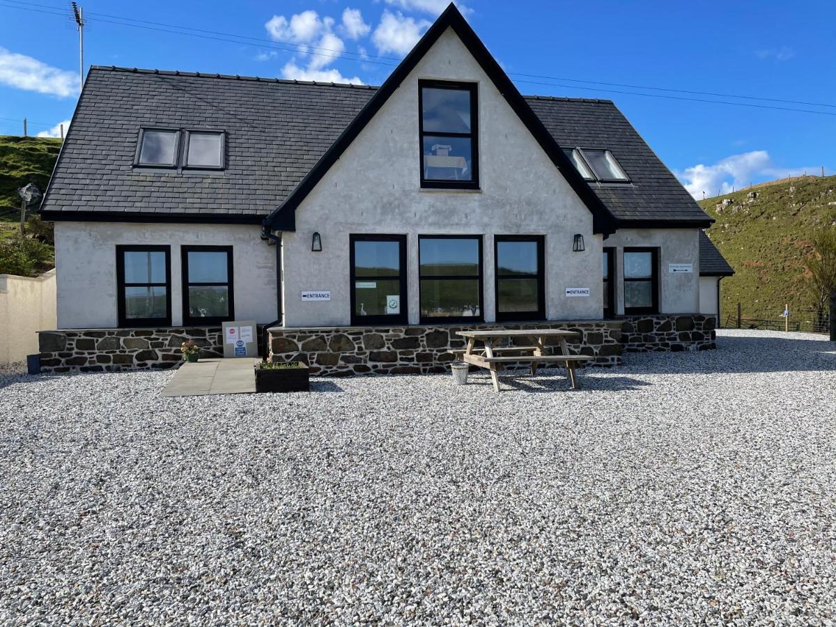 Вілла The Bridge Self Catering Kilmaluag Екстер'єр фото