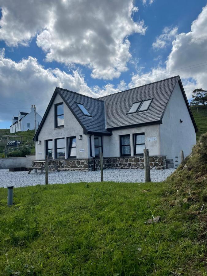 Вілла The Bridge Self Catering Kilmaluag Екстер'єр фото