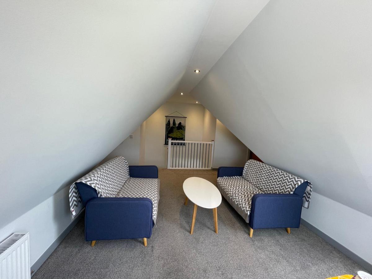 Вілла The Bridge Self Catering Kilmaluag Екстер'єр фото