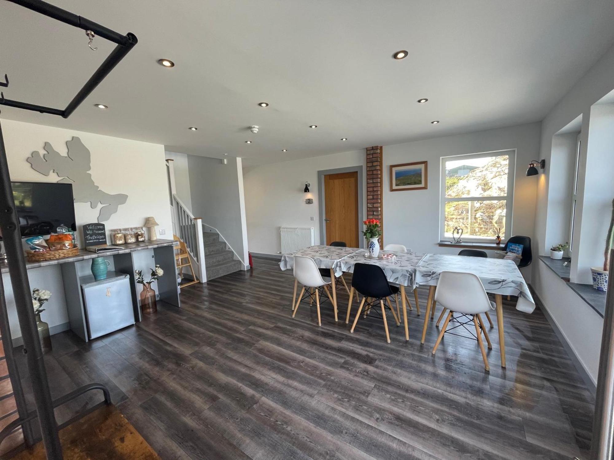 Вілла The Bridge Self Catering Kilmaluag Екстер'єр фото