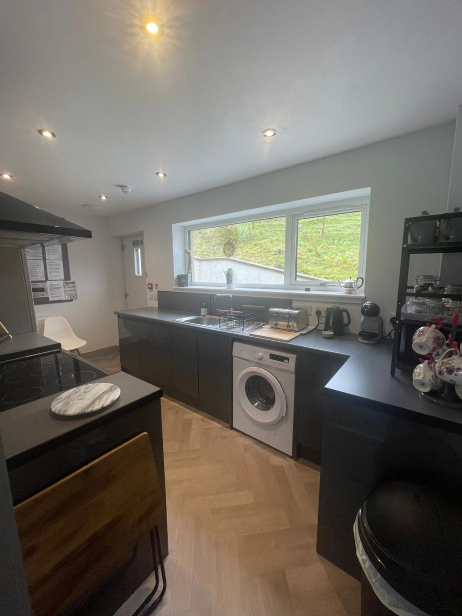 Вілла The Bridge Self Catering Kilmaluag Екстер'єр фото